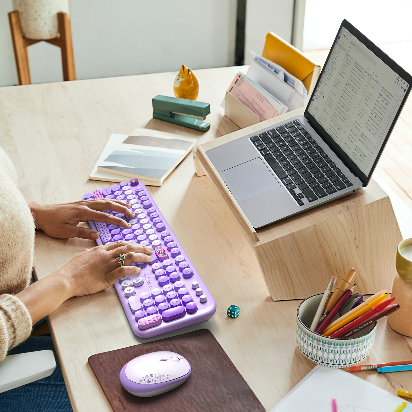 MOFII 693M2AG Full Size Keyboard 2 in 1 USB Connected Purple - Image 5
